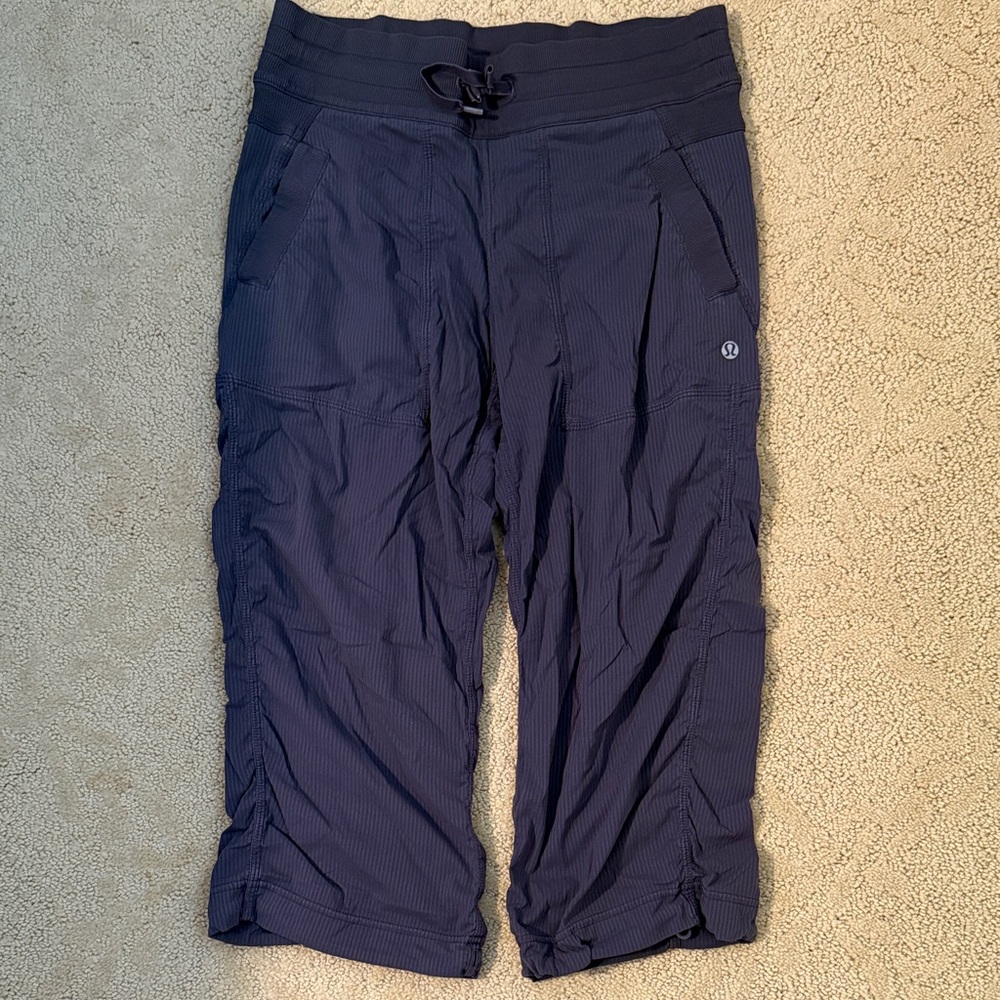 lululemon athletica dark gray cropped pant